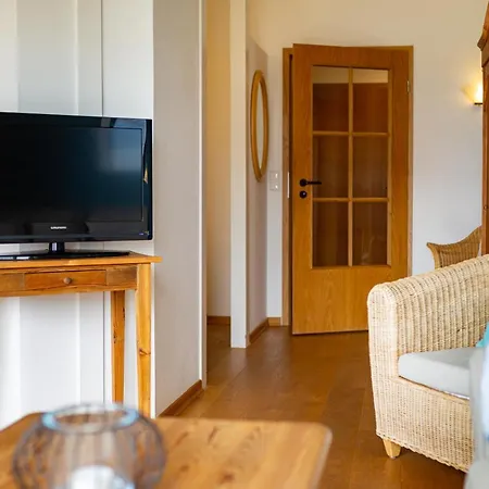 Apartment Haus Jungnamen Whg. 4 *